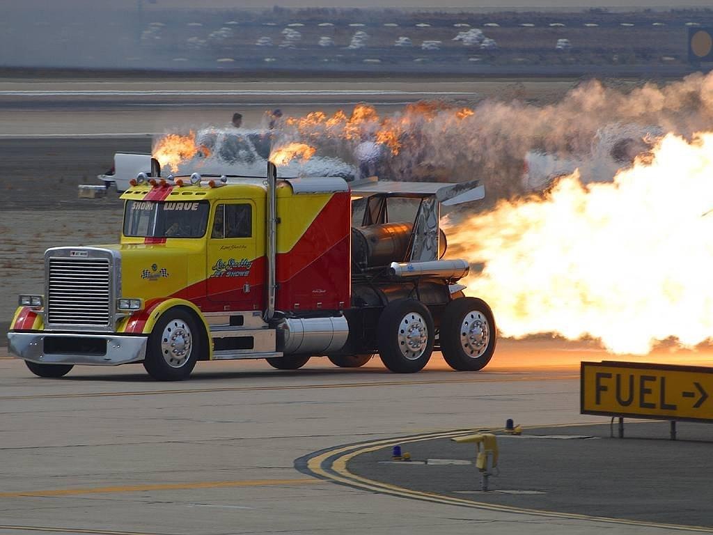 trucks, speed, truck, jet, jet engine, fire, flames, quickly, power, petrol, fuel, maximum speed, record